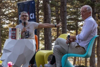 Incontro con Peter Gomez
“Libertà di parola, libertà di stampa e cancel culture” con Luciano D’Amico (Università degli Studi di Teramo).
#johnfantefest24

Ph. @josephdilellophotography